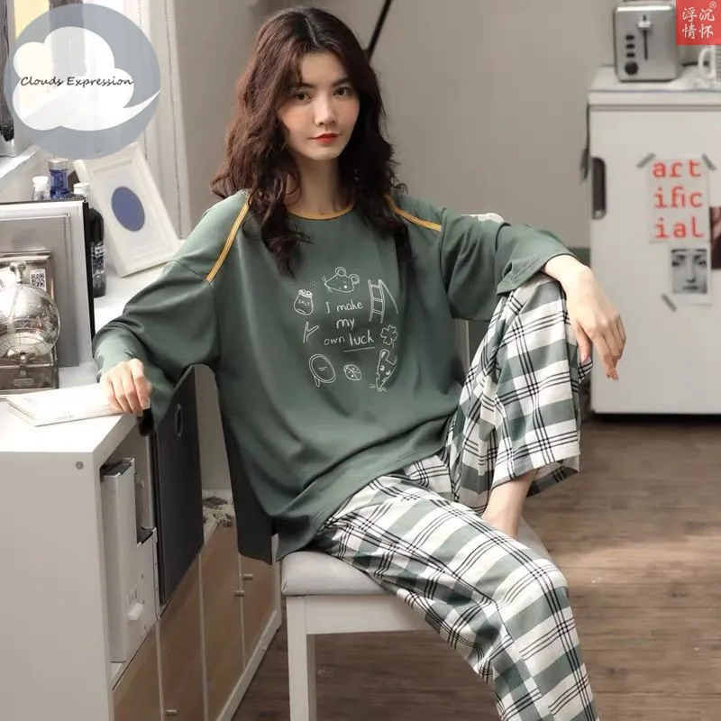 W23