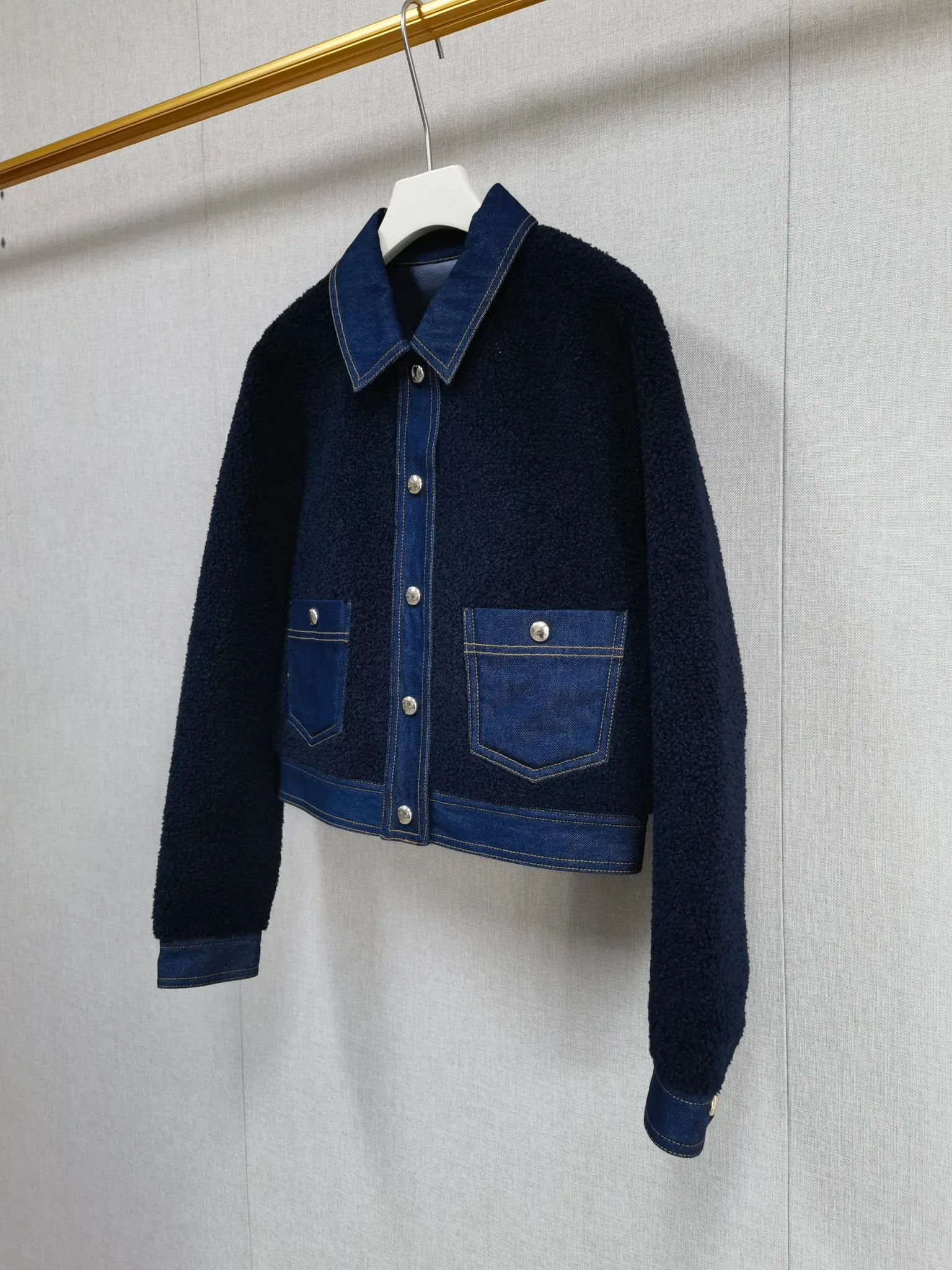 2026 Early Spring Female Retro Denim Lapel Patchwork Long Sleeved Single Breasted Jacket