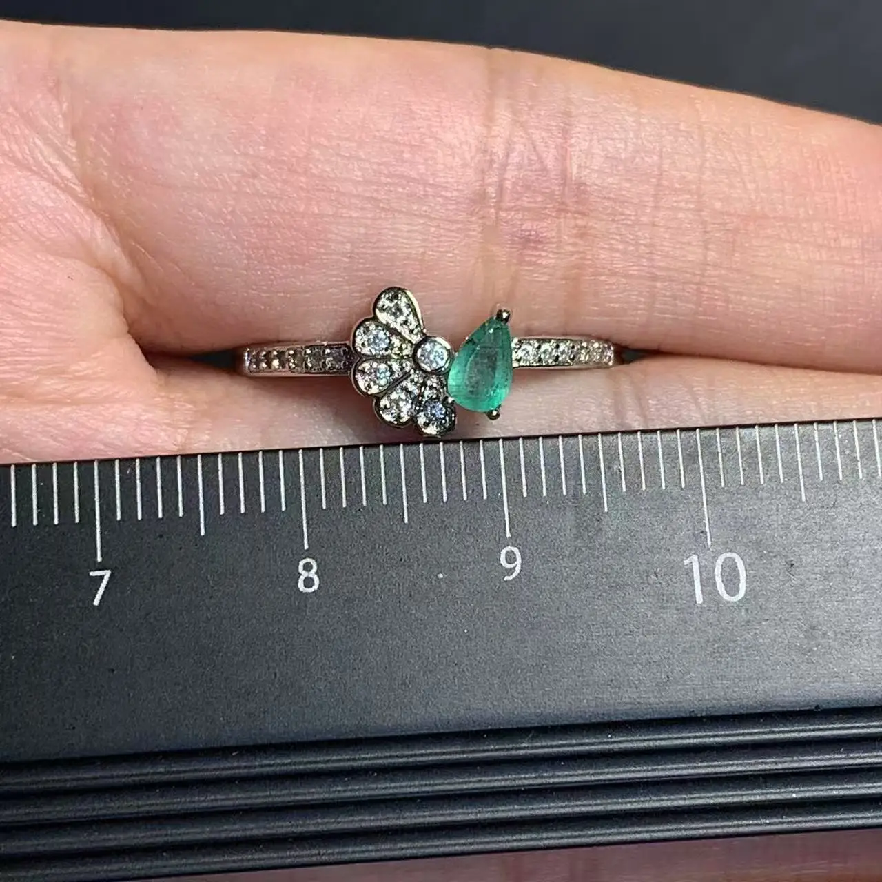 Natural Emerald Ring Adjustable Female Classic Ring Jewelry for Women Gift Wholesale High Quality Vintage Fine