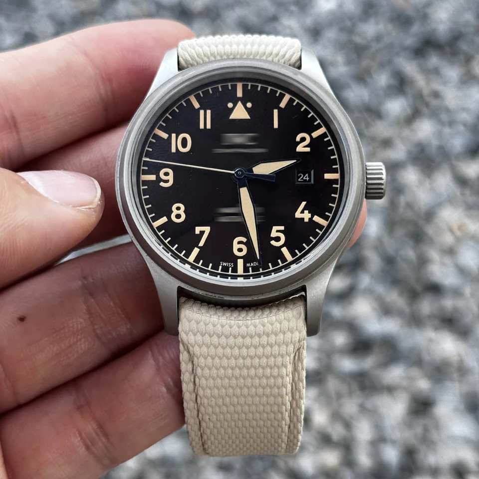 Curved End Soft Fluorine Rubber Waterproof Watch Strap