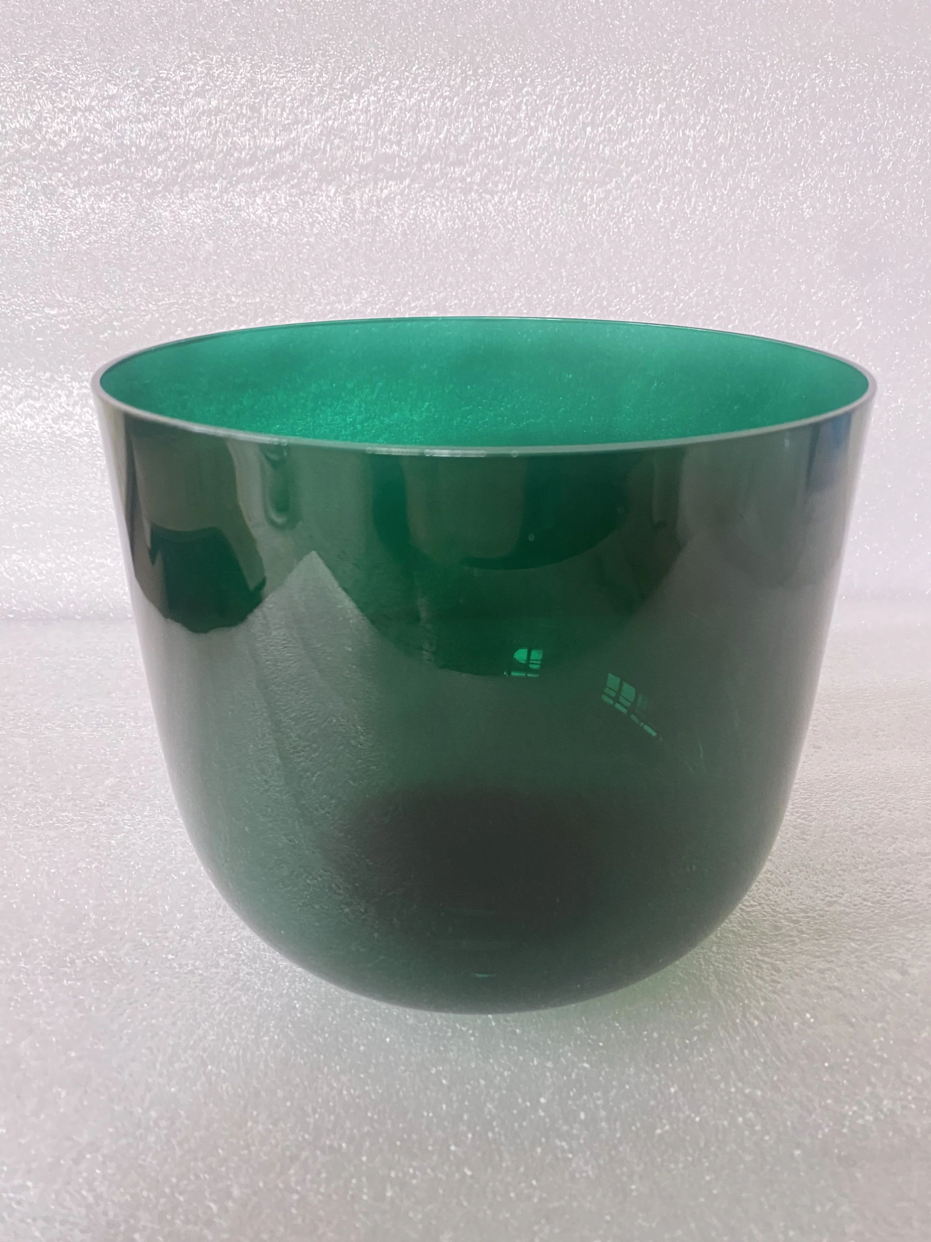 

3rd octave B note crown chakra crystal singing bowl 432Hz turquoise color for sound healing.