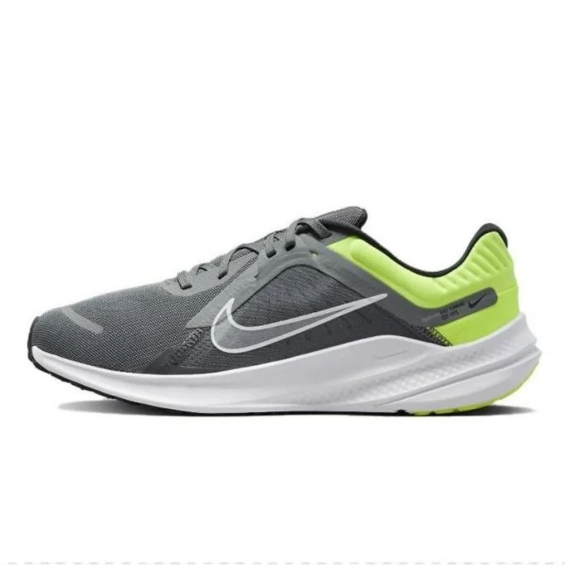 נעלי ריצה ספורט לגברים Nike Quest 5 חדשות נמוכות משקפיים קלות משקל נעלי ריצה חיצוניות קלות משקל מומלץ Dd0204-010