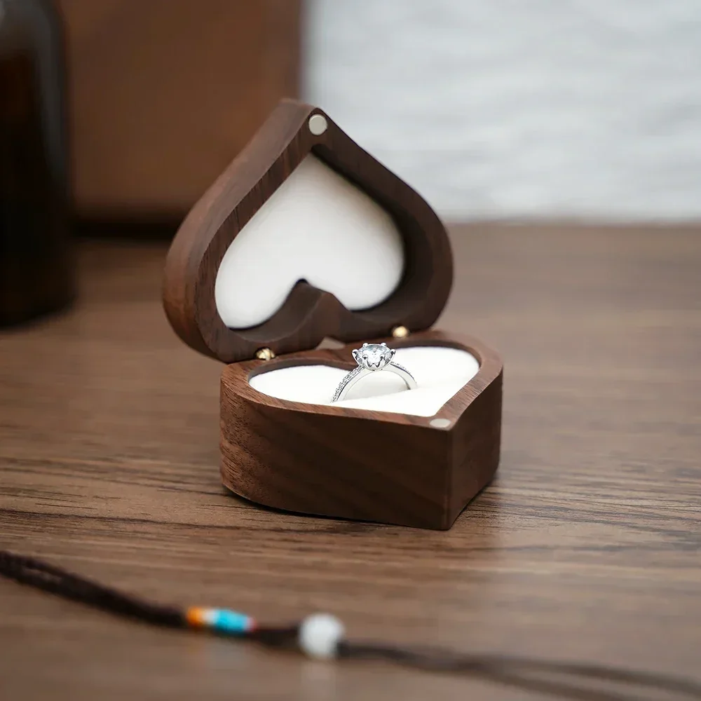 Classical Heart Shape Wedding Ceremony Ring Box Walnut Wood Jewelry Boxes Proposed Wedding Jewellery Storage Organizer Ring Box