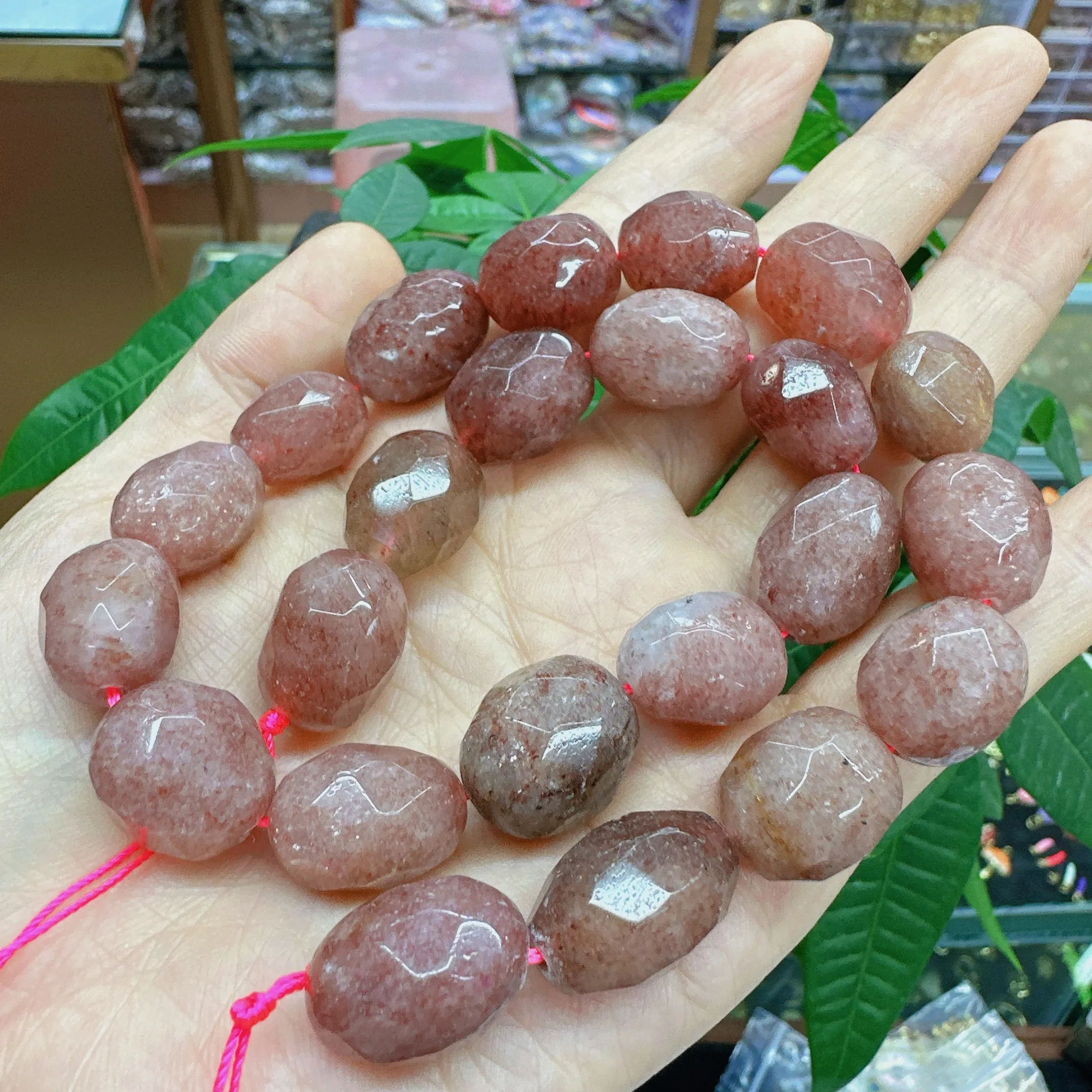 Natural Polished Faceted Red Strawberry Stone Top Quality Quartz Druzy Irregular Quartz Nugget Big Size Beads For Jewelry Making
