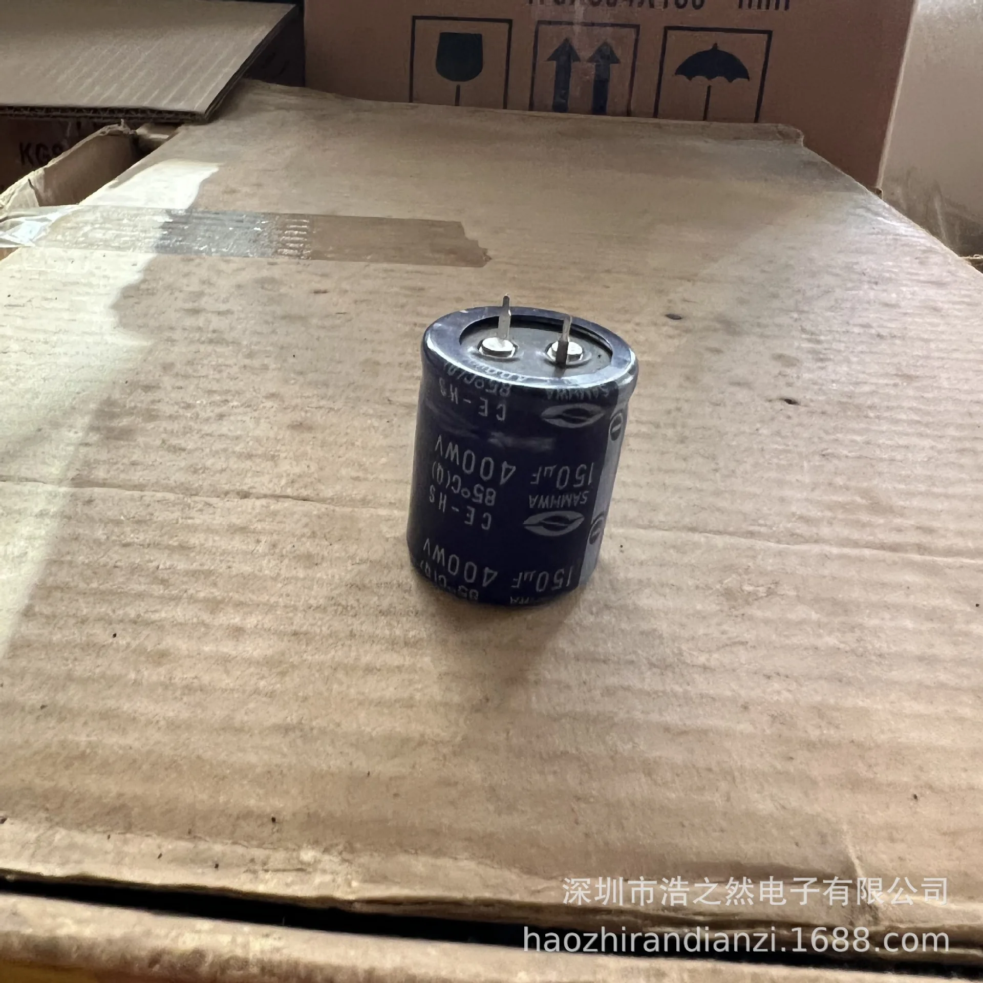 

Новый электролитический конденсатор 400V150UF 30X35 HS III и 400WV 85 градусов 150UF 450V