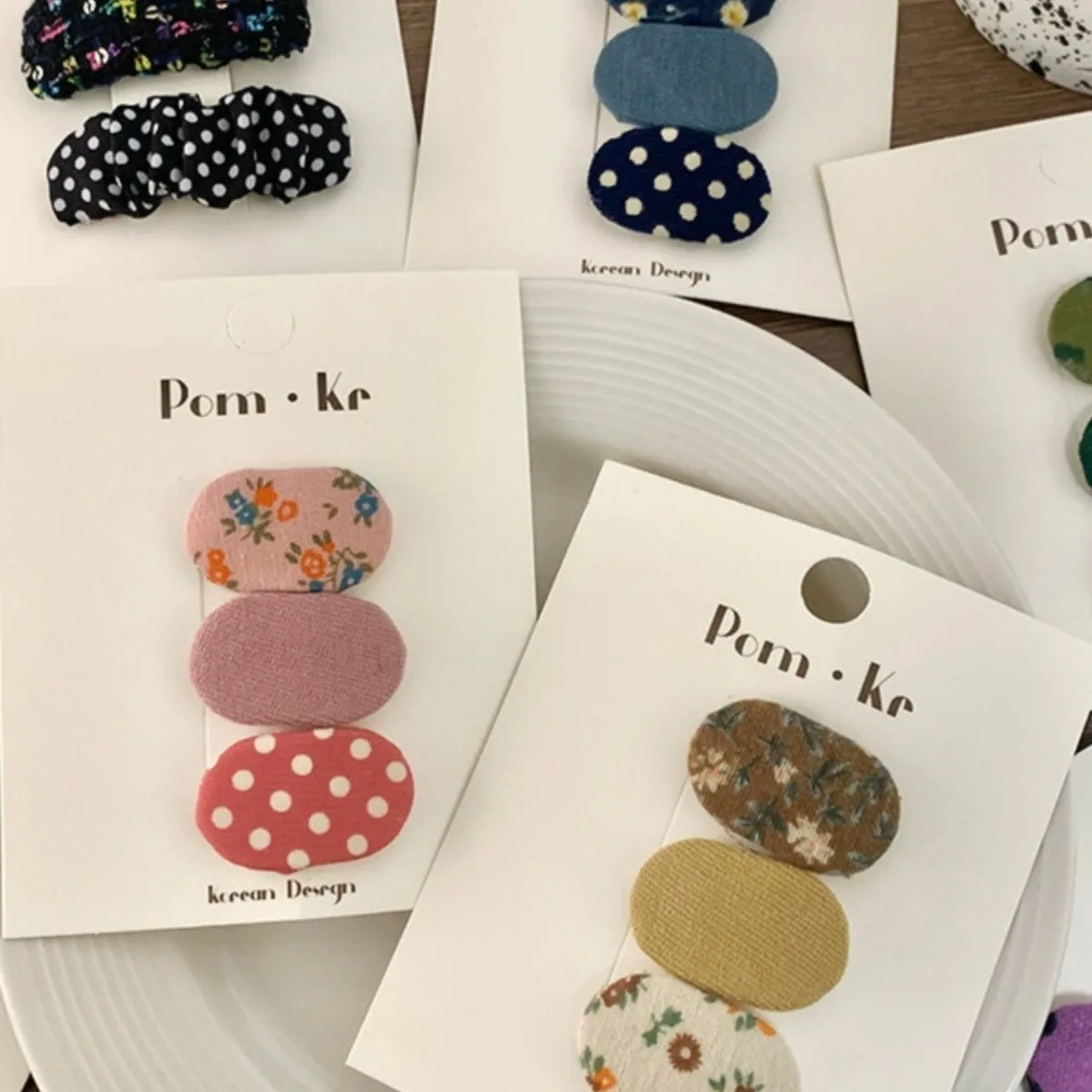 Korean Fashion 3 stücke Mädchen Dot Solide Floral Haarnadel Stoff Damen Haar Clips für Kinder Nette Bang Seite Clip Schöne haar Zubehör