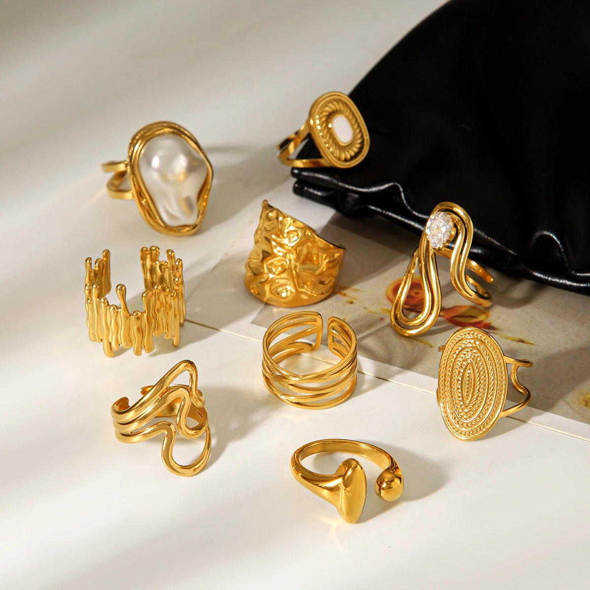 Minimalistischer Y2k-Ring aus PVD-vergoldetem Edelstahl mit Linienmuster und Barockperlen für Damen, Modeschmuck, Accessoires, Geschenk