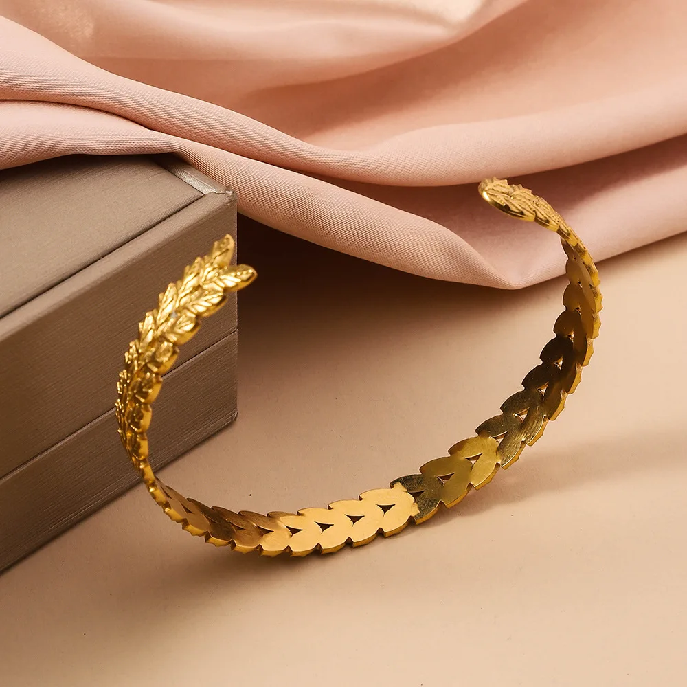 Women's Retro Adjustable Leaf Shaped Bangle Bracelet, Non Fading Exaggerated Stainless Steel Gold Color Metal Bracelet 3