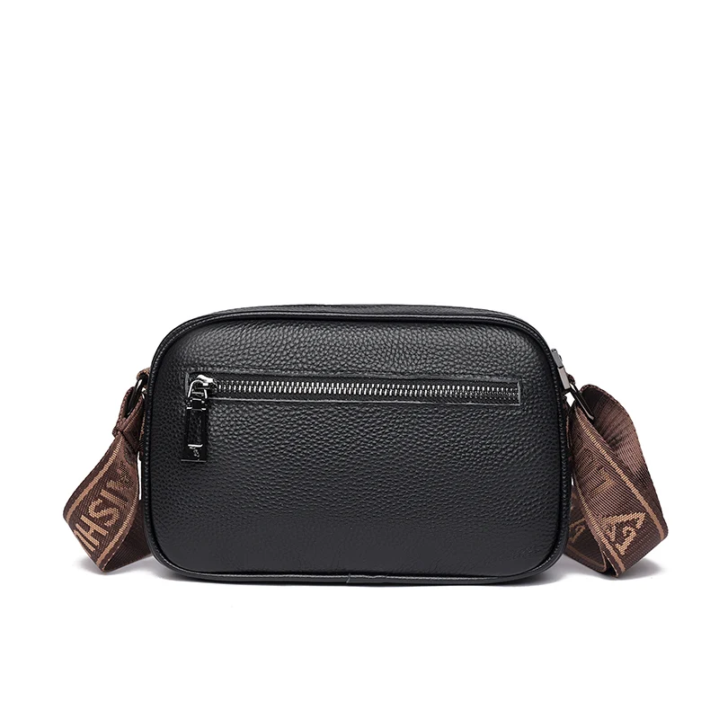 حقائب يد نسائية من الجلد الطبيعي