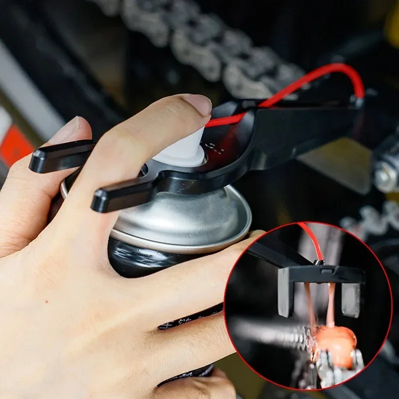 Motorcycle Chain Oiler Spray Gear Chain Mounted Oil Diverter Motor Chain Lube Applicator Chains Cleaner Maintenance Repair Tool