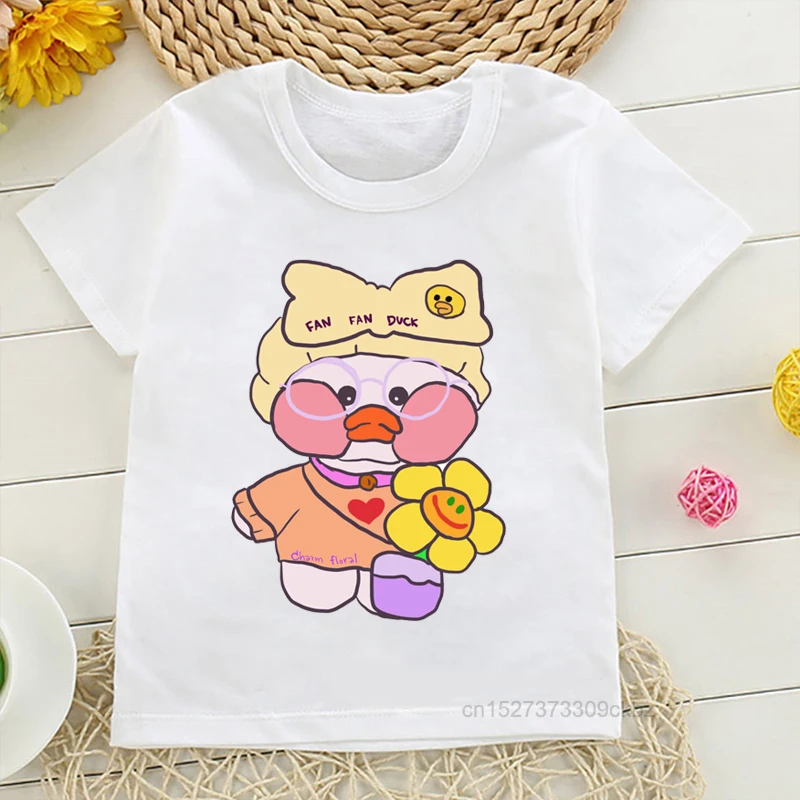 

2023 New Lalafanfan T Shirt Kawaii Cafe Duck Plush Toy Print Boys Girls T-Shirt Unisex Clothes Birthday Gift Short Sleeve Top