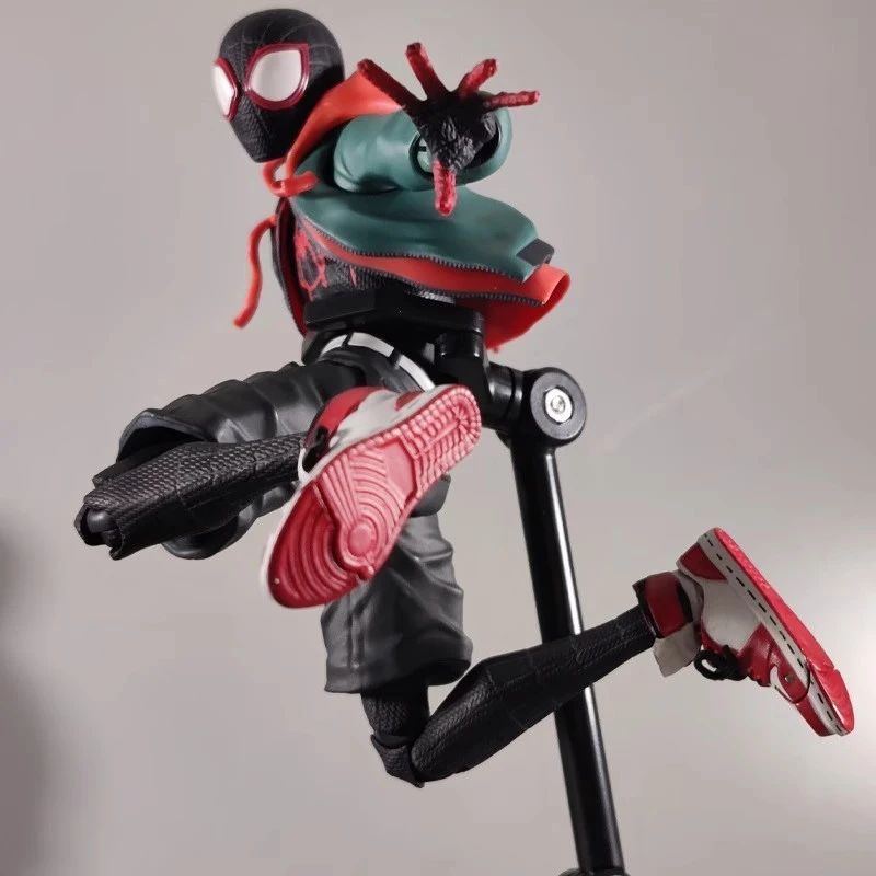 

Популярные игрушки Marvel Legends Shf Человек-паук Майлс Моралес Гвен экшн-фигурка Человек-паук через параллельную вселенную модель