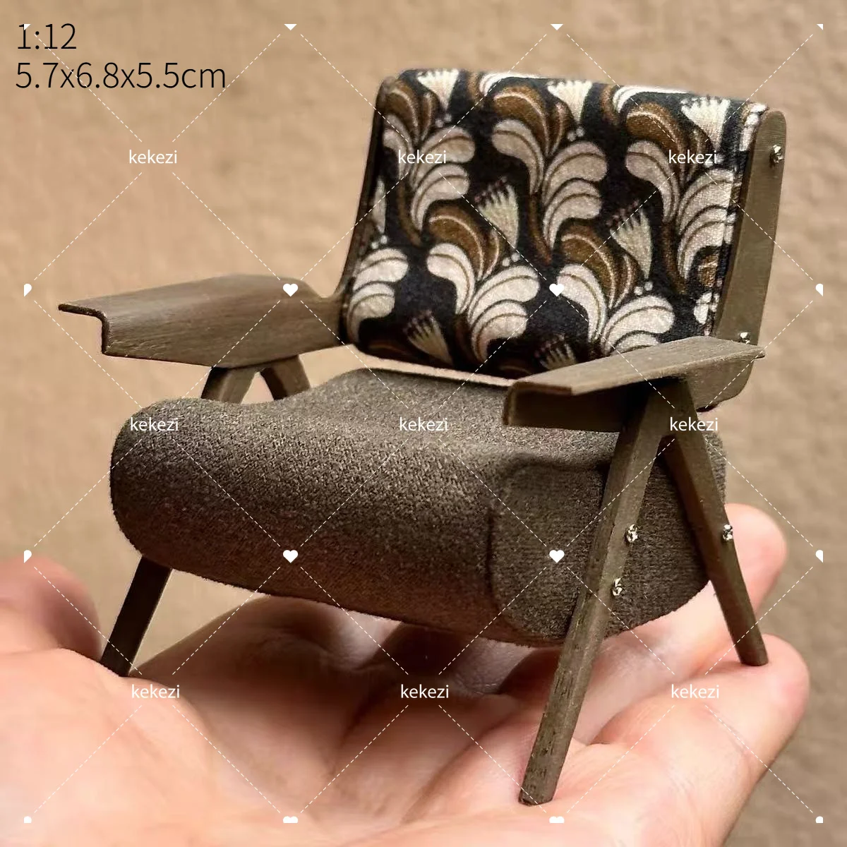 1:12 Mobili europei per casa delle bambole Miniature decorative Scena Mini sedia da tavolo intagliata Mobili per sedia da scrivania per computer - immagine 2