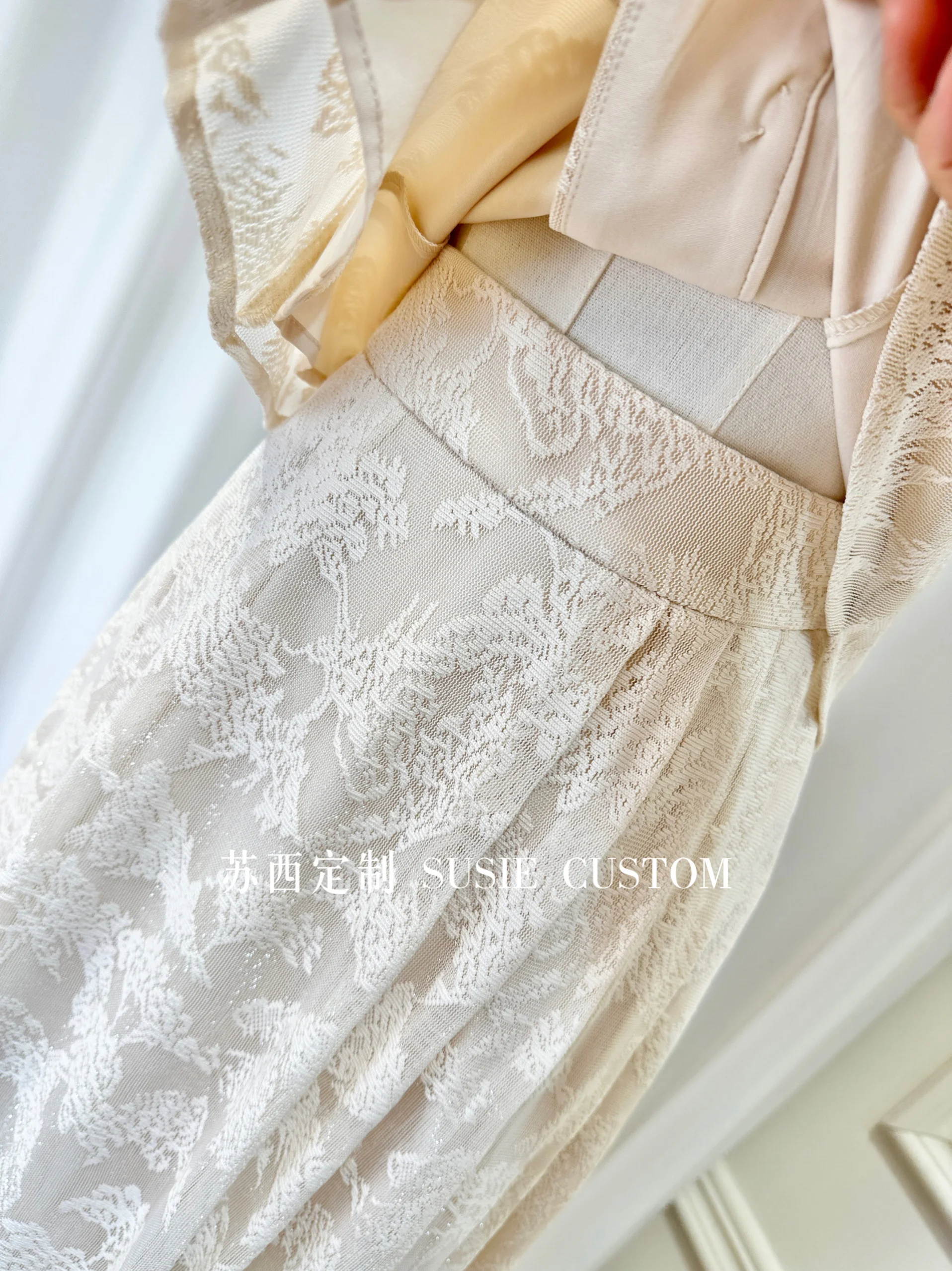 Chinese Style Lace Embroidered Metal Single-Breasted Sleeveless Vest Top High Waist A-line Pocket Long Skirt Two-Piece Set Women