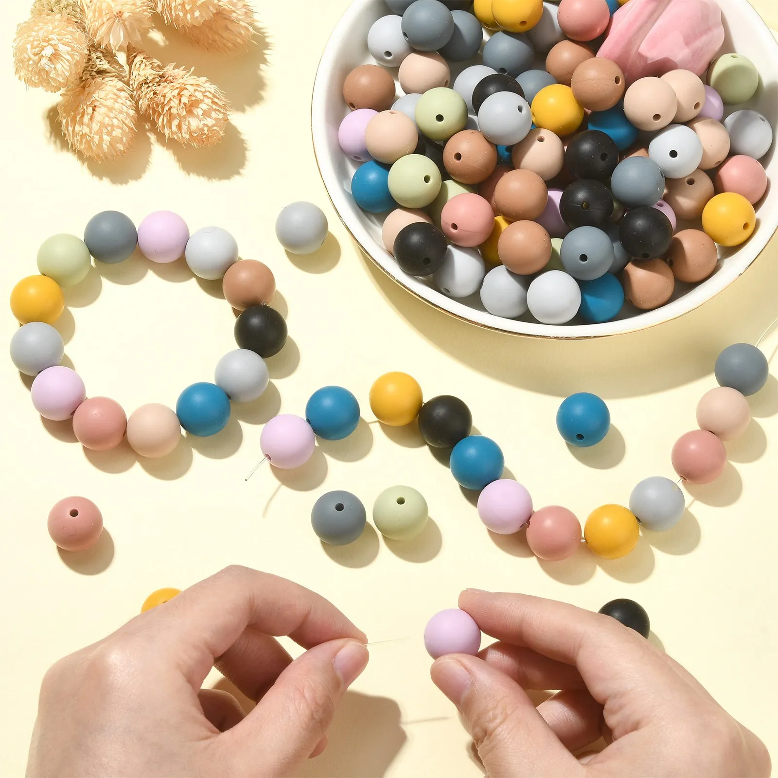 Pandahall 100Pcs Random 15mm Round Silicone Beads Morandi Color Rubber Round Loose Beads Silicone Beads for Jewelry DIY Making
