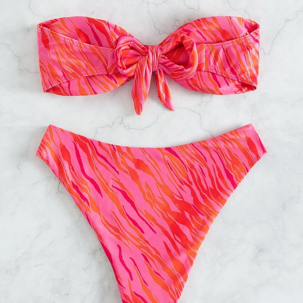 Summer Beach Swimming Vacation Strapless Printed Bikini Swimsuit Women's Sense Backless Split Swimsuit Two-piece Set