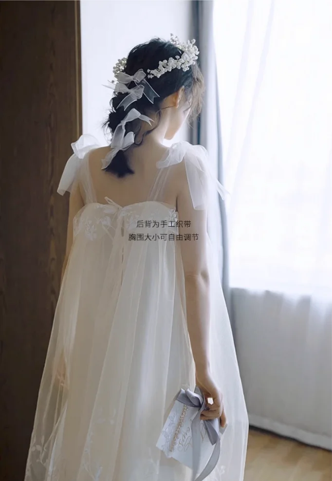 Bride's wedding morning gown, wedding light gauze suspenders, mesh embroidery, tie-up long dress, high-level sense, fugitive pri