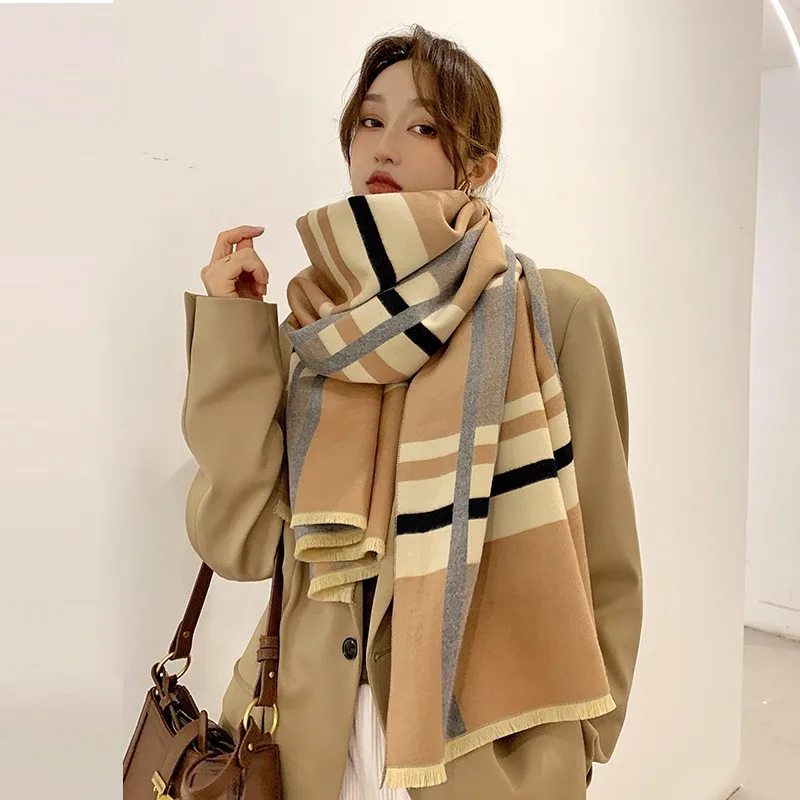 Women's Luxury Shawls Euro-American Style Cashmere Double-sided Warm Scarf Printed Letters Warm Classic Fringe Plus-size Scarf