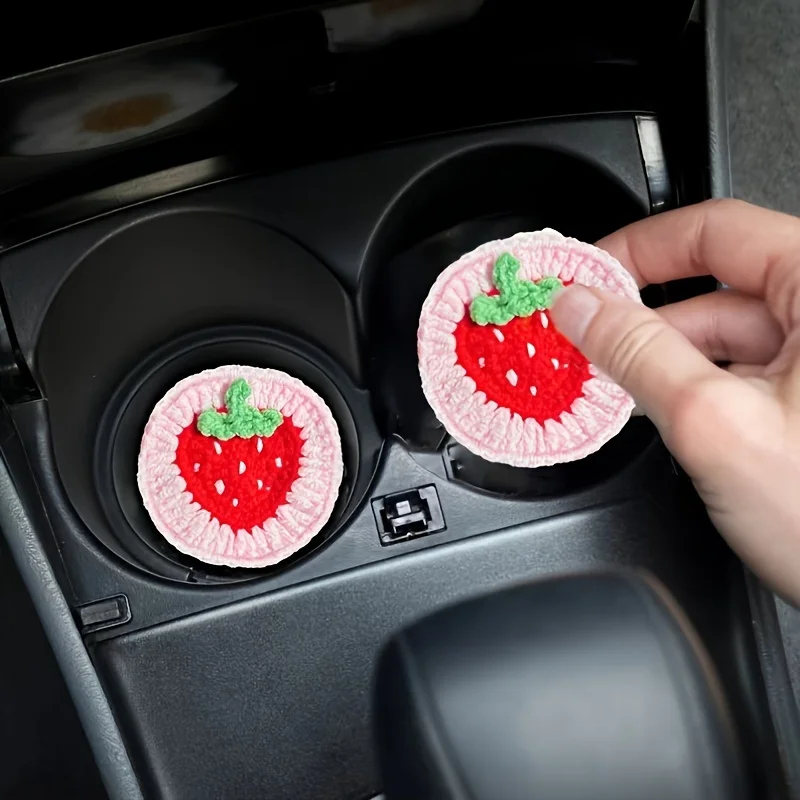 4pcs 수제 크로 셰 뜨개질 딸기 자동차 컵 매트, 귀여운 패브릭 자동차 컵 홀더 삽입, 크로 셰 뜨개질 자동차 장식