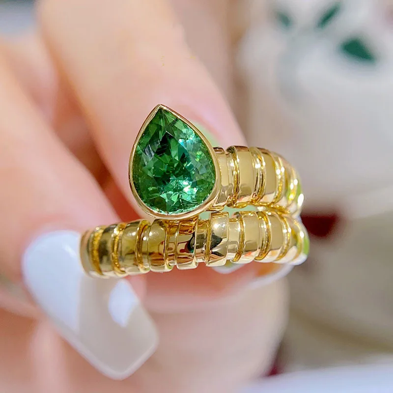 Ruzzallati Exquisite Vintage Yellow Gold Color Women Ring Water Drop Emerald Zirconia Twisted Rings Party Cocktail Jewelry