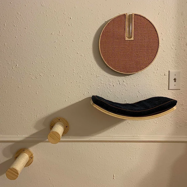 1 Piece Cat Wall Mounted Shelf Furniture Wooden Cat Bed and Scratcher Post with Climbing Ladder Steps for Kitten Play and Rest 3