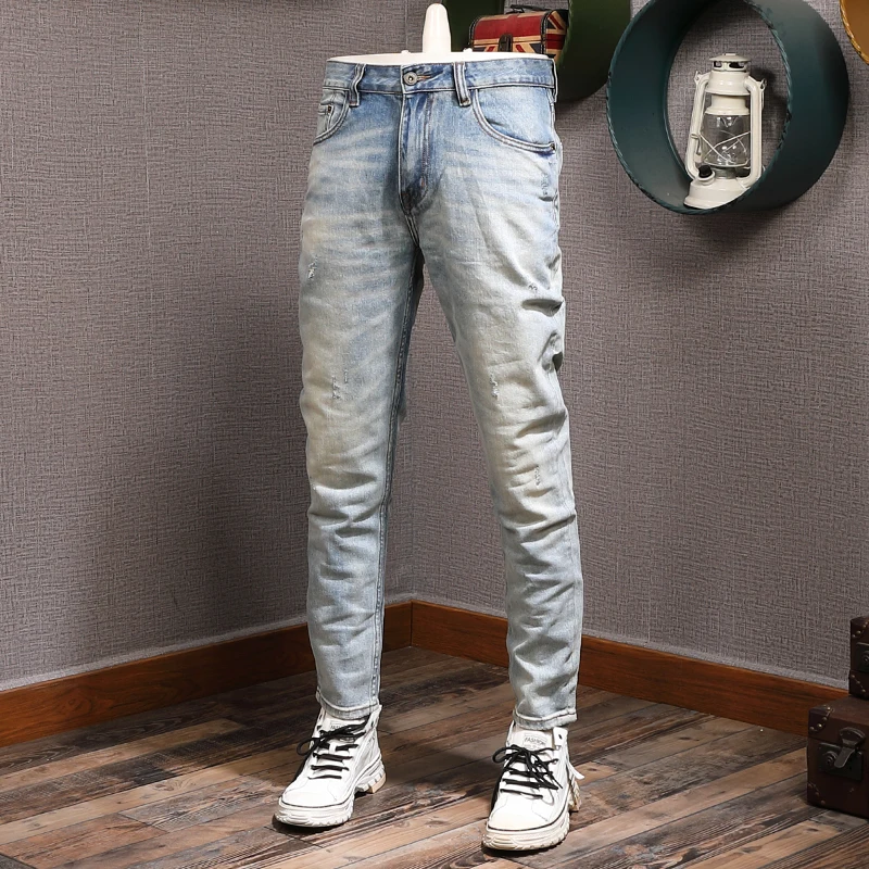 Рисунок 2 - Джинсы мужские в стиле ретро