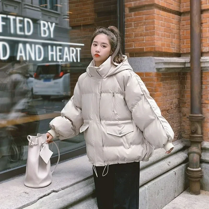 2024 New Women Down Cotton Coat Winter Jacket Female Shotr Solid Color Parkas Loose Thick Warm Outwear Hooded Fashion Overcoat 2022 winter new women s hooded solid color casual women s down cotton jacket long sleeved korean fashion loose thick warm jacket