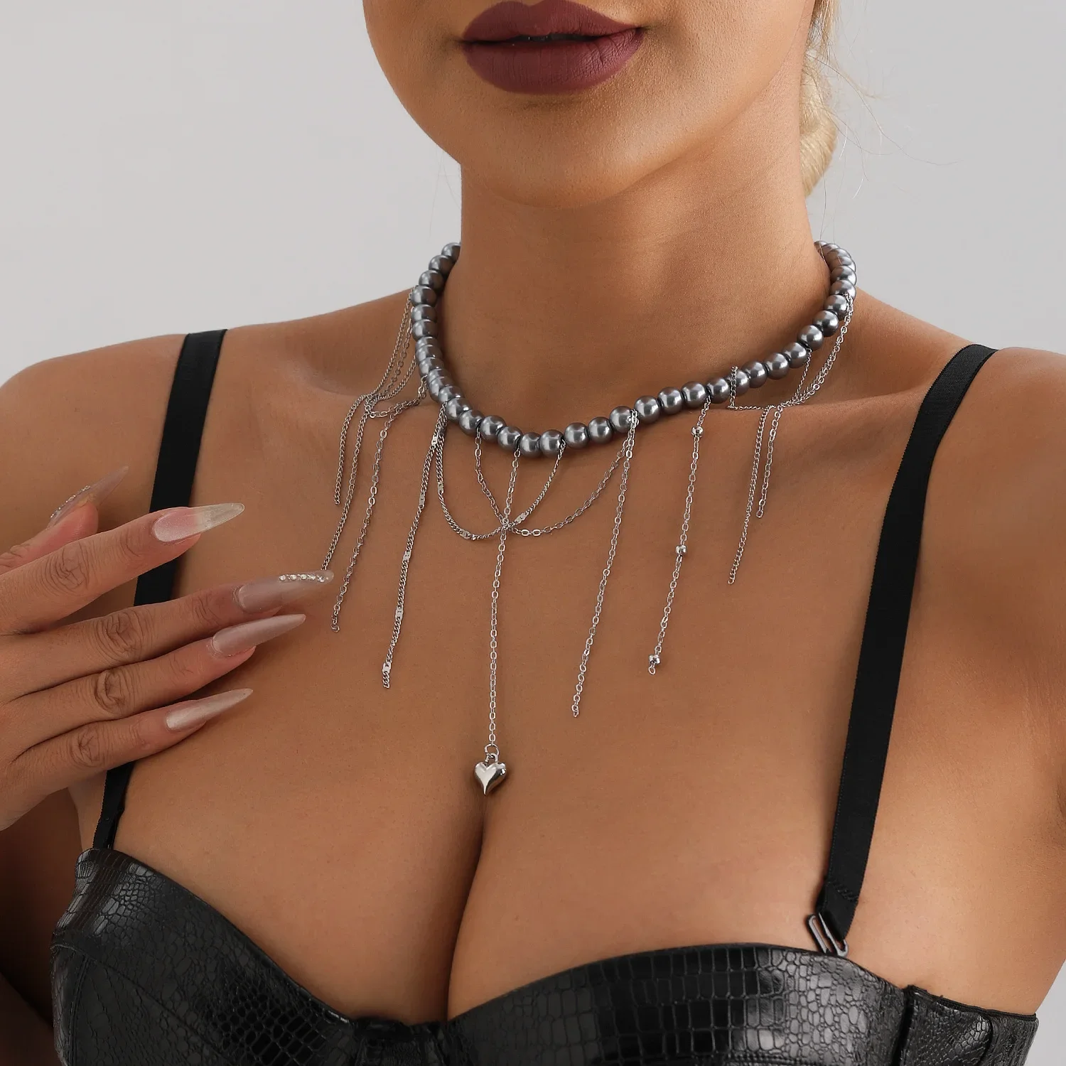 Y2k Choker Fashion Vintage Heart-Shaped Tassel Pendant Necklace for Women Collarbone Beaded Chain Wedding Party Jewelry Gift