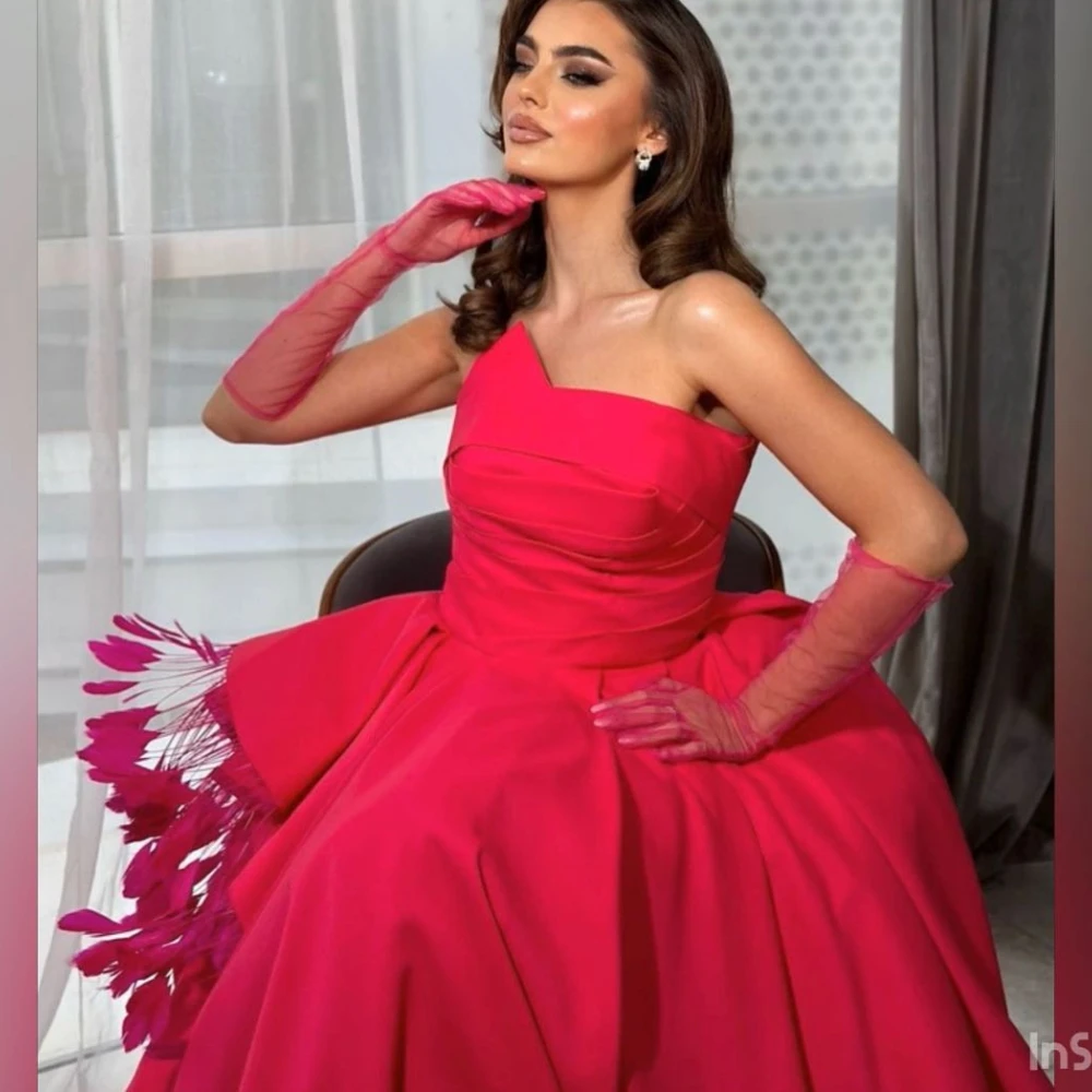 

Carolina Strapless Feathers Satin Evening Dresses Women Saudi Arabia Red Floor Length Wedding Guest Elegant Formal Party Gowns