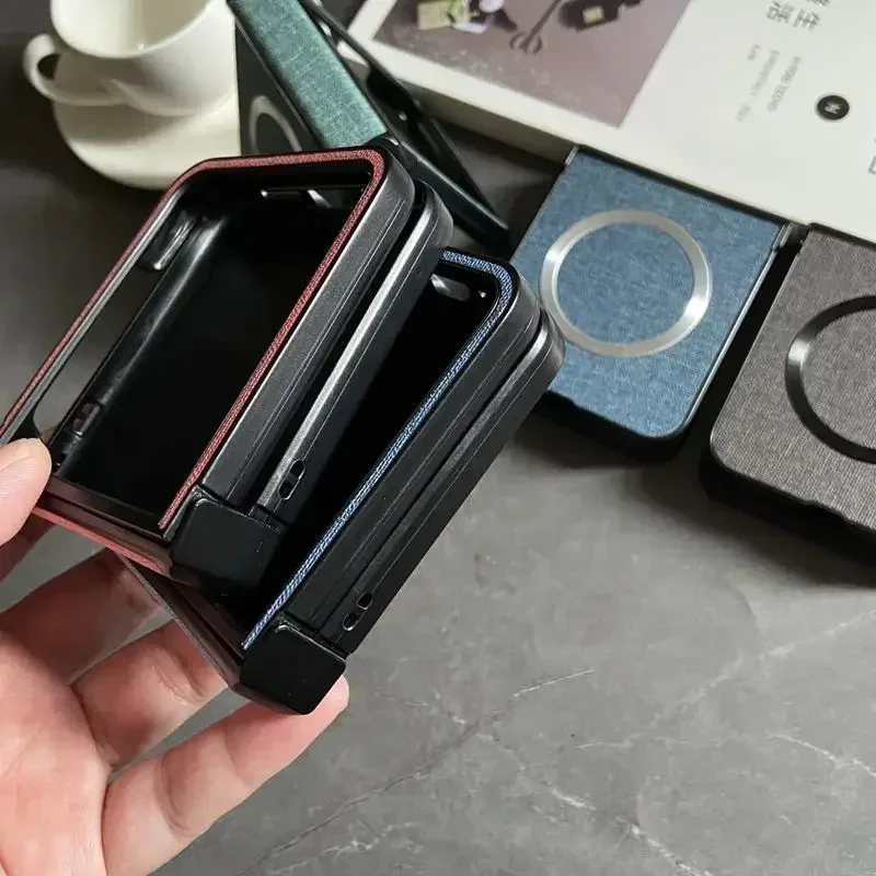 Luxury Magnetic Magsafe Wireless Charging Hinge Case with Cloth Texture - Shockproof and Durable Cover