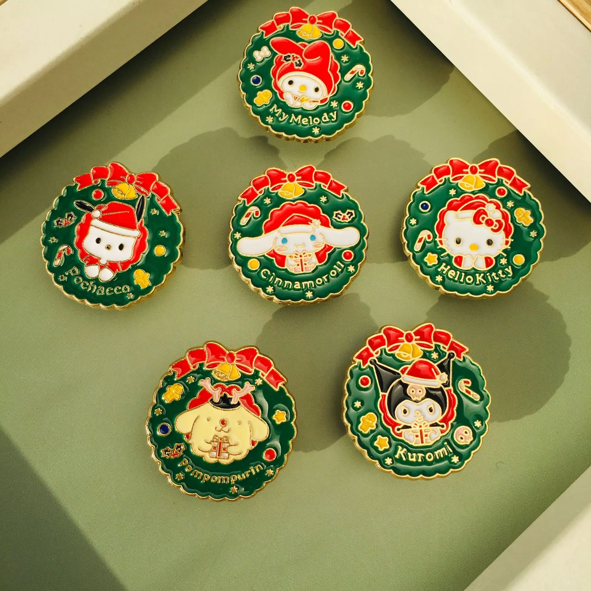 

6 Pcs Sanrio Laser Badge Melody Cinnamoroll Kuromi Cartoon Brooch Christmas Style Clip Halloween Anime Pins Jewelry Originality