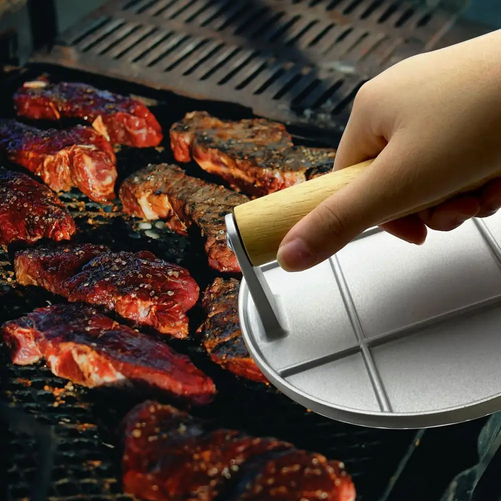 Round Big BBQ Tool Cast Iron Wooden Handle Steak Plate Meat Press Grill Meat Squid Fried Steak Barbecue Pressing Board
