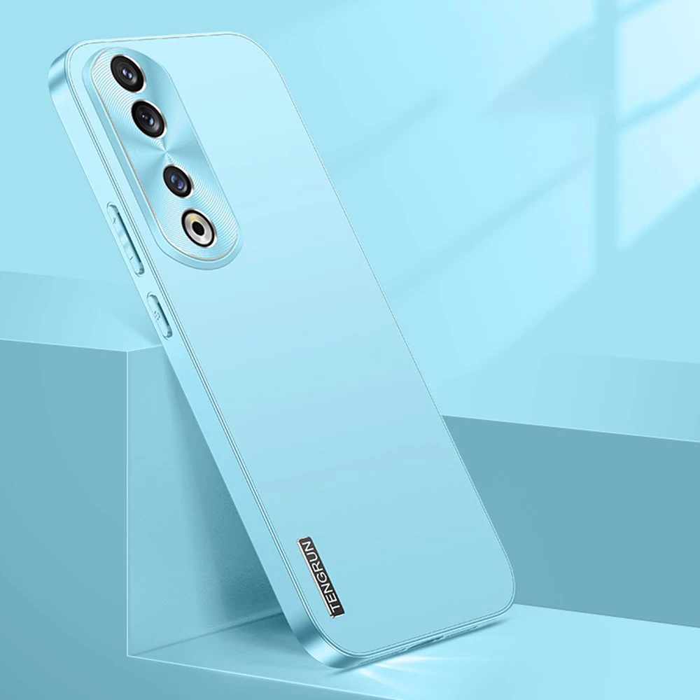 Sleek Ultra-Thin Plastic Case with Aluminum Lens Protection