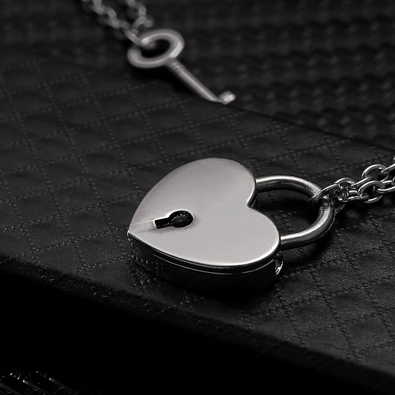 CHOORO Couple Love Shape Lock Key Pendant Necklace You are The Best Match  to Open My Hear Gift for Boyfriend/Girlfriend