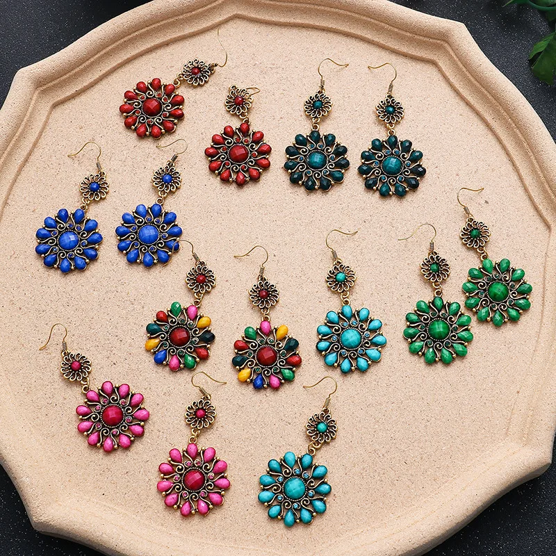 

Multi-layer round small sun earrings European and American national style personality earrings temperament diamond-encrusted