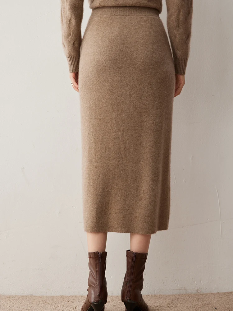 Women's Cashmere Skirt Styling 6