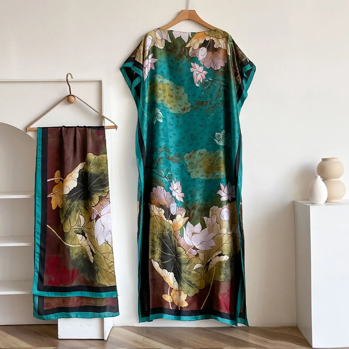 New 2025 Dubai Abaya For Women Summer Short Sleeve Cotton Dress Gold Stamping Loose Lady Maxi Islam African Dress With Big Scarf