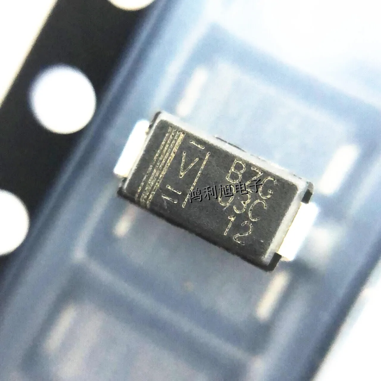 

10 шт./партия BZG03C12TR BZG03C12-TR MARKING BZG0312 DIODE ZENER 12V 3W DO214AC