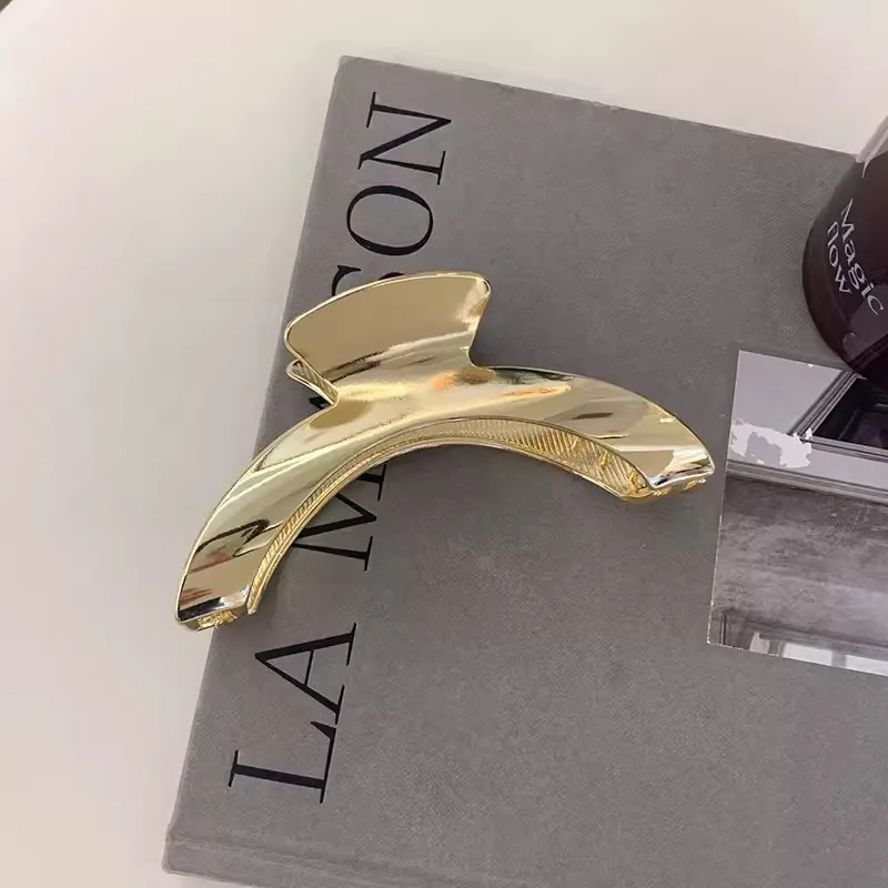 Sommermode Neuheit: Minimalistische Metall-Haarklammer im geschwungenen Design – Geometrischer, vielseitiger Haarknoten-Haarklammer für den Hinterkopf (Shark Clip) – Detail 12