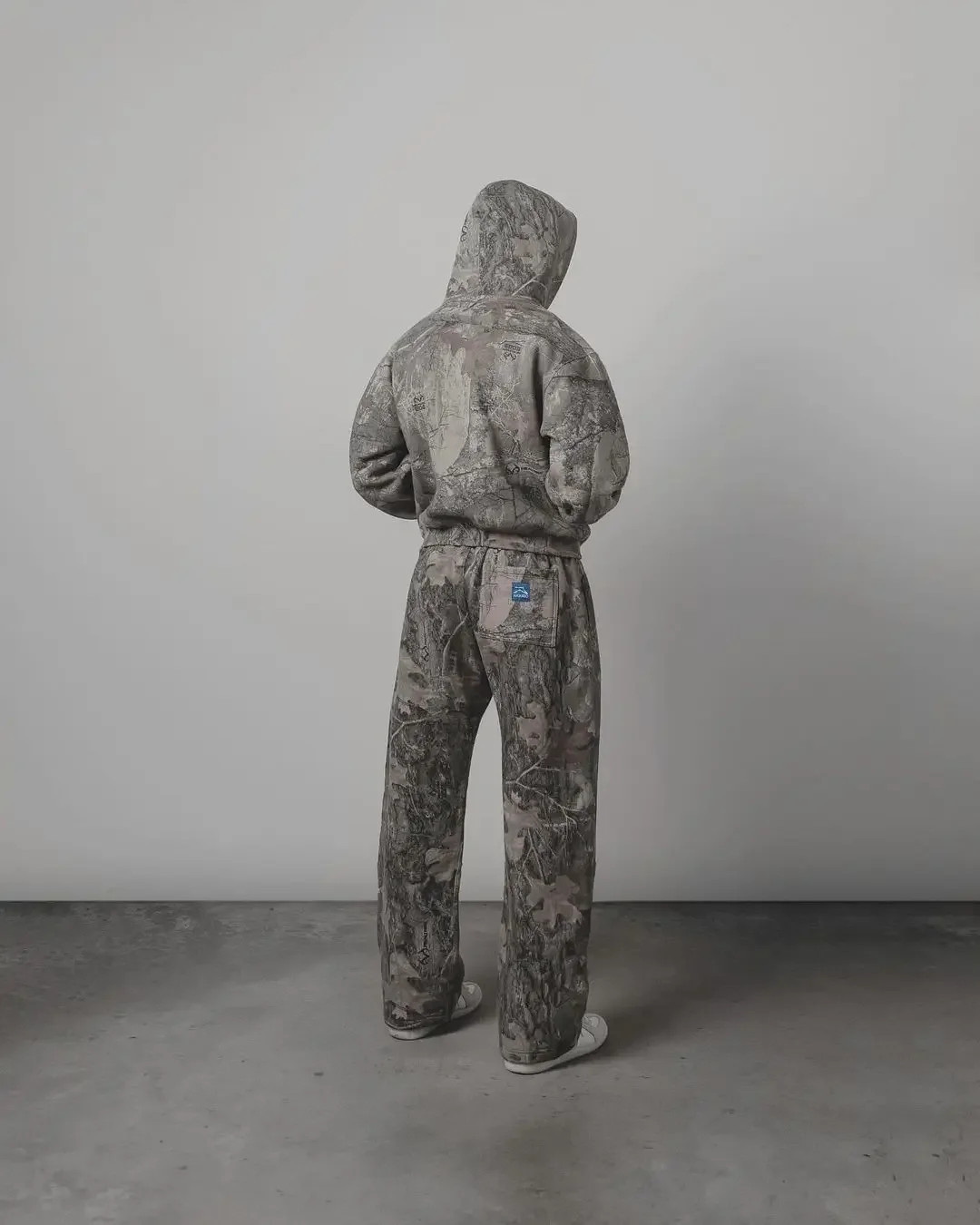 Hip Hop Oversized Camo Hoodies 2 Piece Set Retro Camouflage Pattern Y2K Tracksuit Men New Street Sweatshirts Clothes for Men 2
