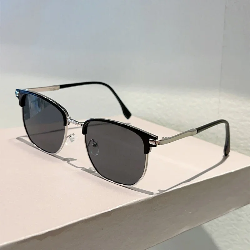 KAMMPT Vintage Quadratische Sonnenbrille Männer 2025, Neue Mode Koreanischen Stil Schwarz Shades Frauen Trendy Stilvolle Marke Design Sonnenbrille – Detail 6