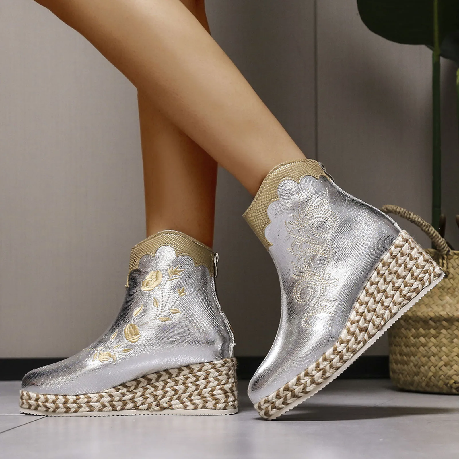 

Women Boots Ladies Shiny Round Toe Solid Wedges Platform Shoes Autumn Winter Short Slope Heel Vintage Zipper Ankle Boots Booties