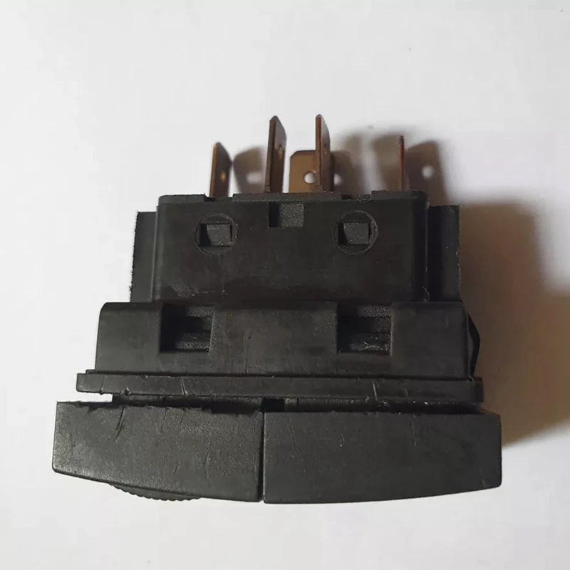  ġ , VW  GII Parati 2004-2010 377959855C, 377959855B ü