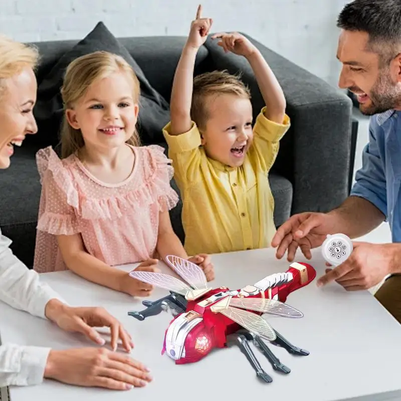 Remote Control Toys 2.4 Ghz Smart Dragonfly RC Toy Robot Dragonfly With Spray And LED Lights RC Realistic Musical Bot For Kids 2