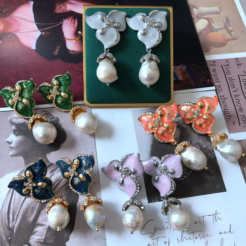 

Color middle palace baroque pearls real gold plating enamel glaze stone western wind stud