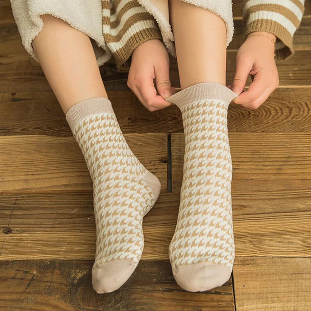 

Women Breathable Fashion Soft Warmer Women Hosiery Cotton Socks Houndstooth Socks Striped