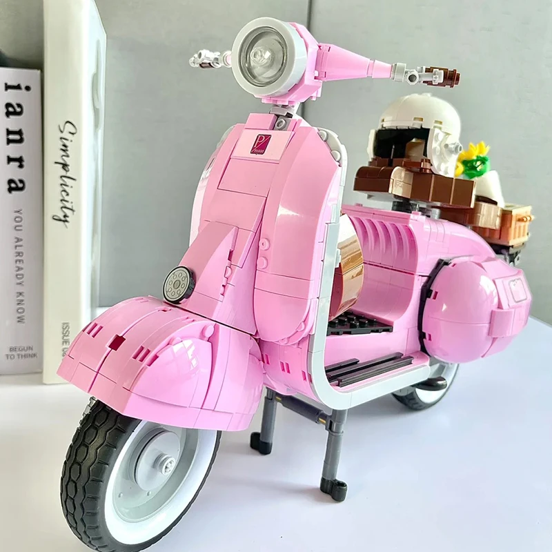 

Vespa 125 Moc 10298 Famous Motorcycle City Moto Assembled Building Blocks Bricks High-tech car Toys For Kids Gift bricks car