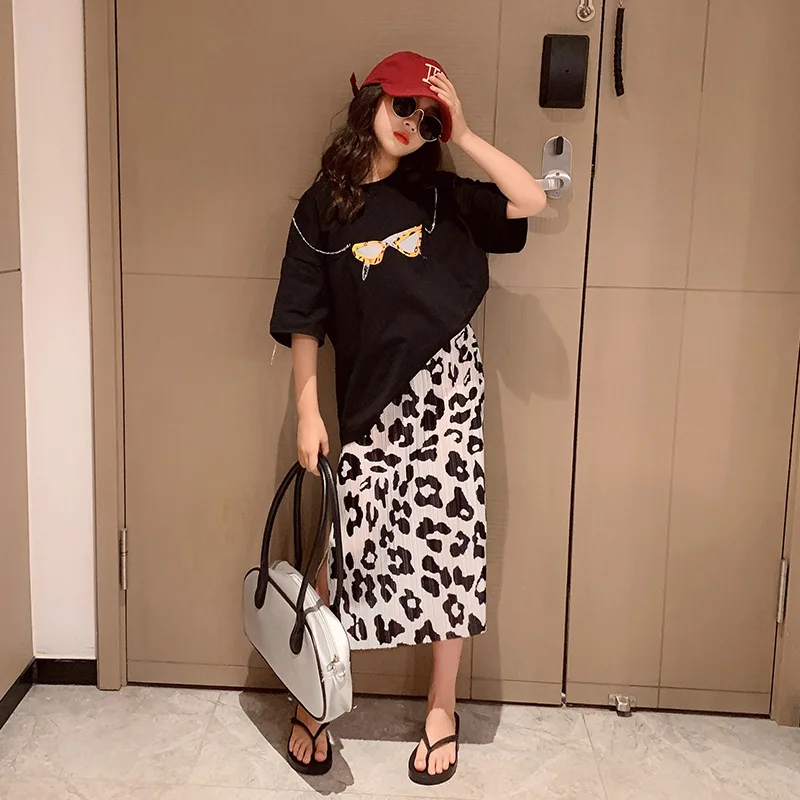

Children Summer Set Teenage Cartoon Short Sleeve T-shirt Leopard Print Skirt 2pcs Outfits Fashion Girls Streetwear Set 10 12 14Y