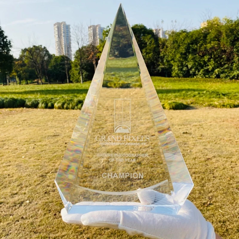 Customized Transparent Triangle Shaped Iceberg Crystal Trophy, Excellent Staff Annual Meeting Awards, Home Decoration Medal, 1Pc