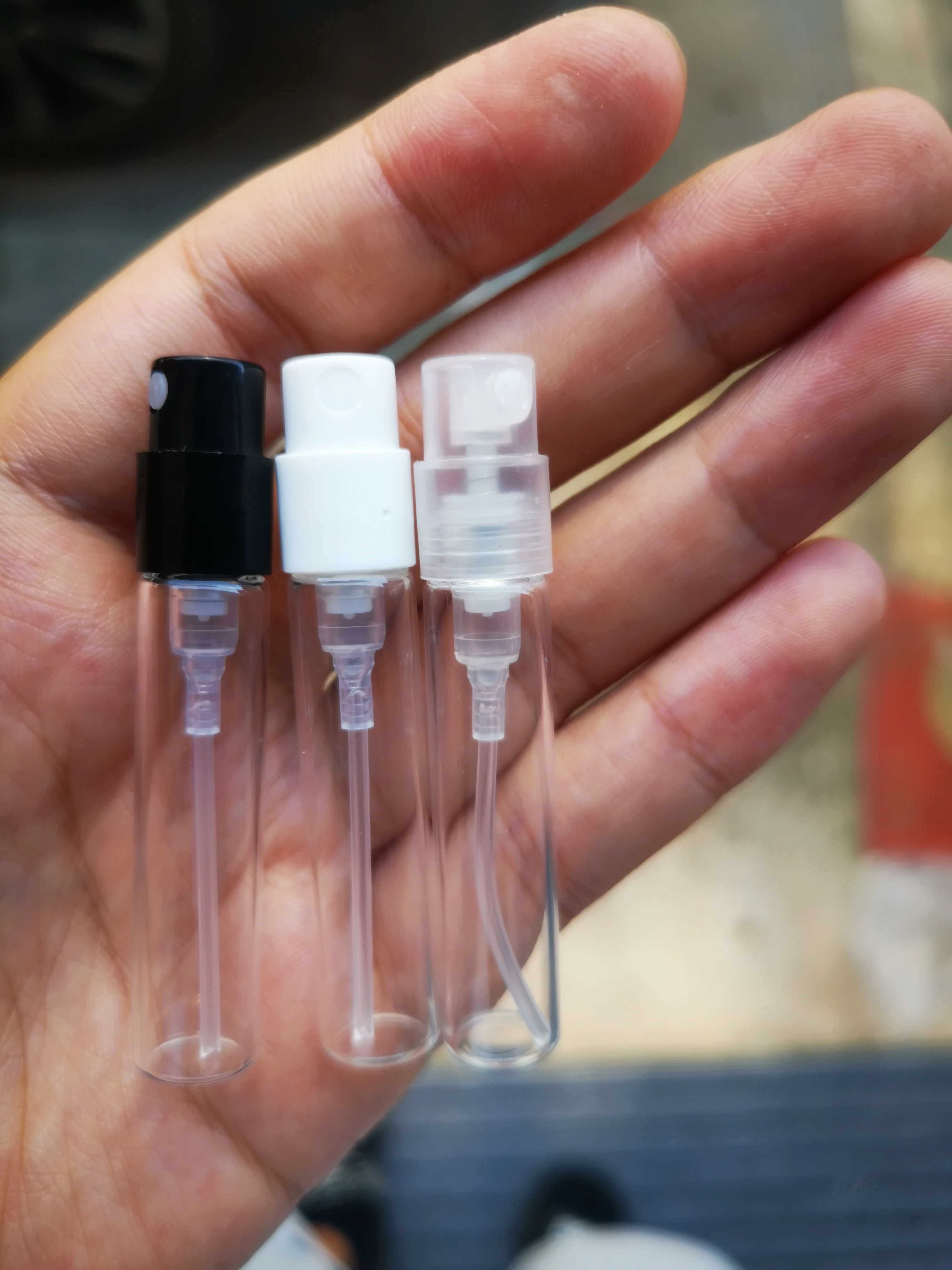 투명한 검은색 분무기 샘플 향수병, 총검 유리병, 2ml, 2.5ml, 400 개/로트